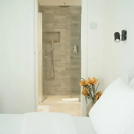 - Cernobbio Апартаменты